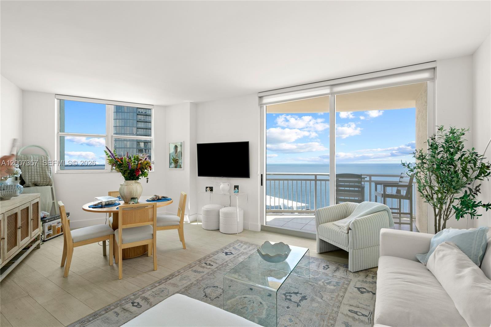 2475 Brickell Ave # 2207