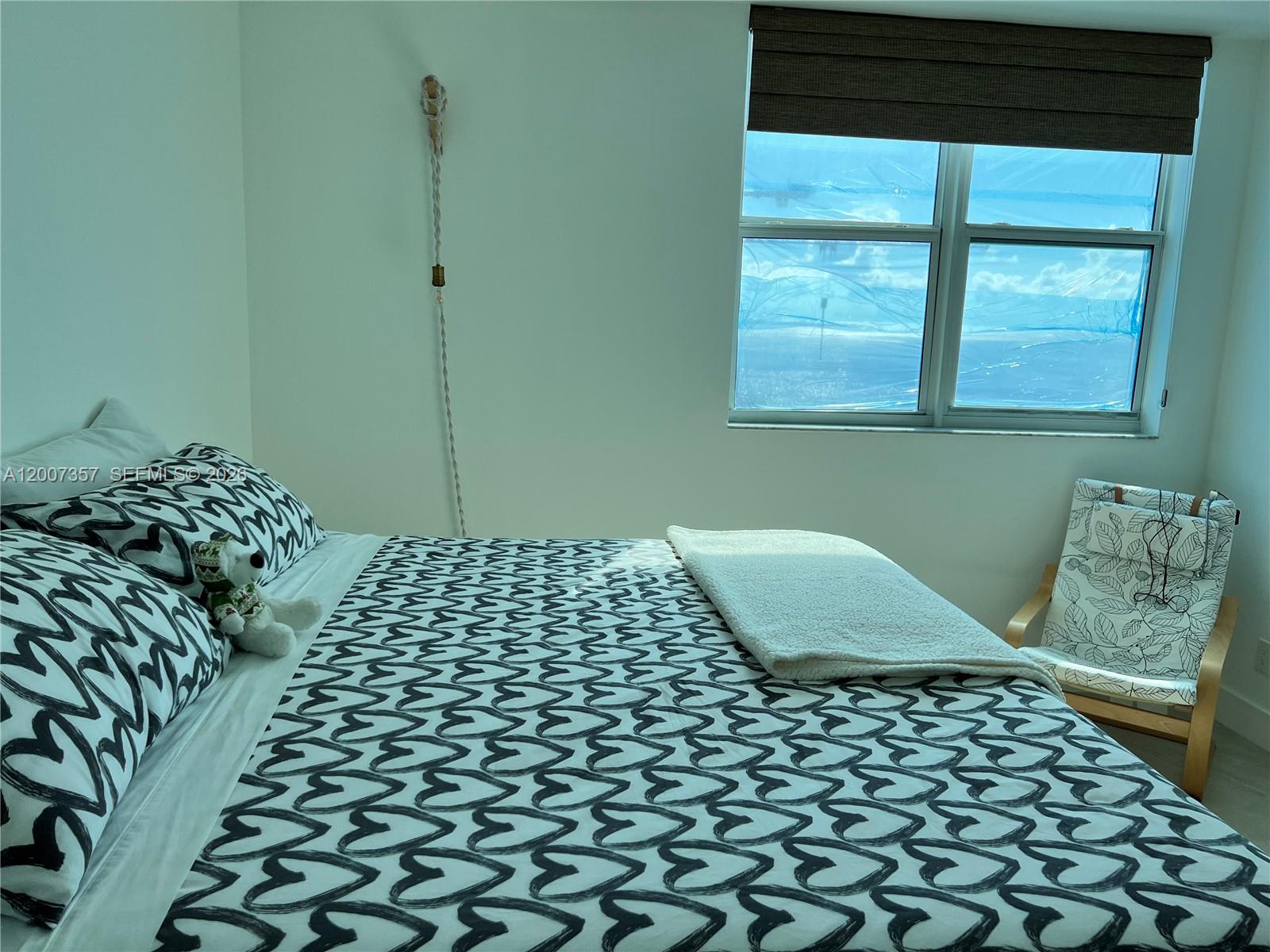 2475 Brickell Ave # 2207