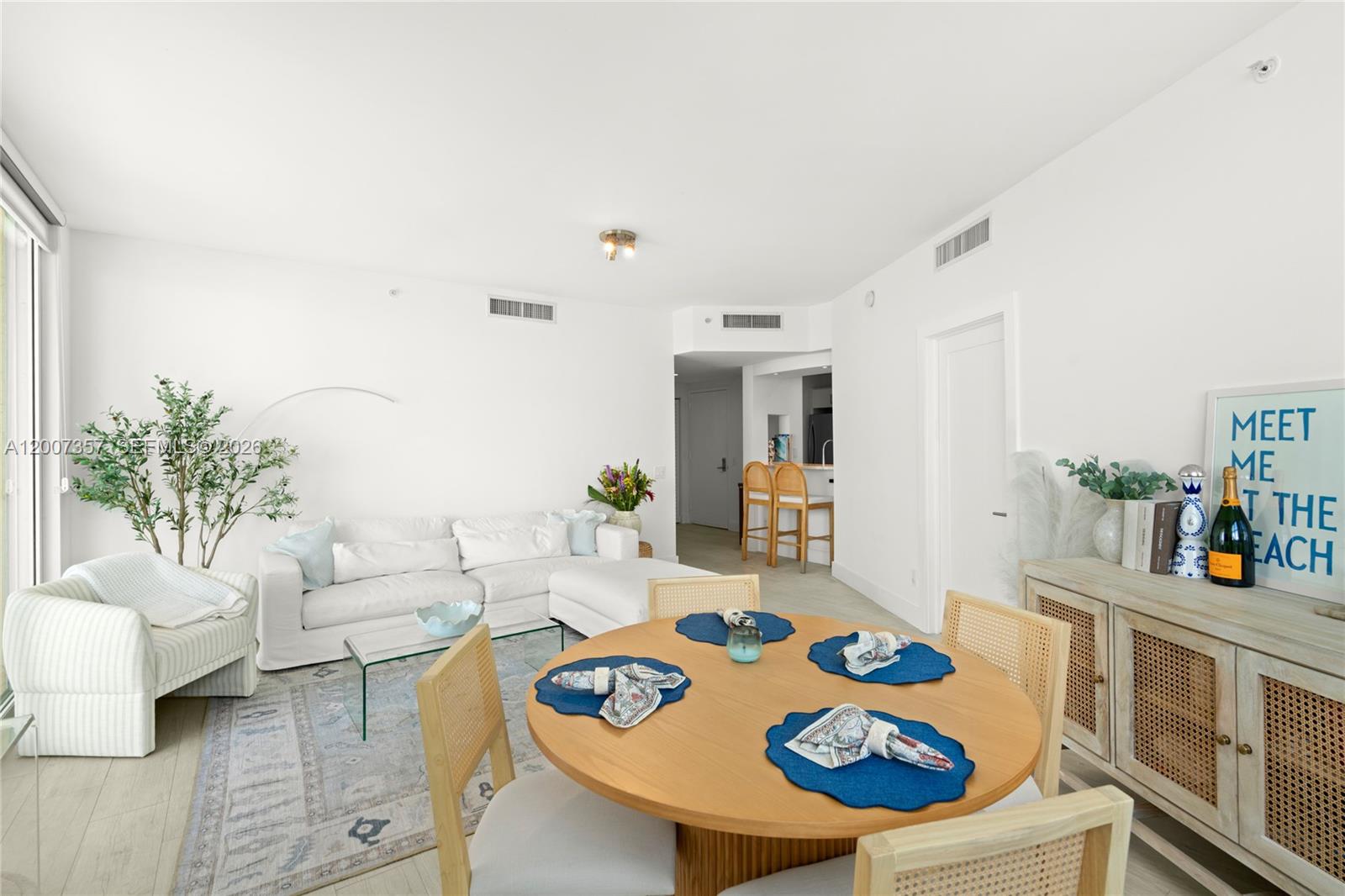 2475 Brickell Ave # 2207