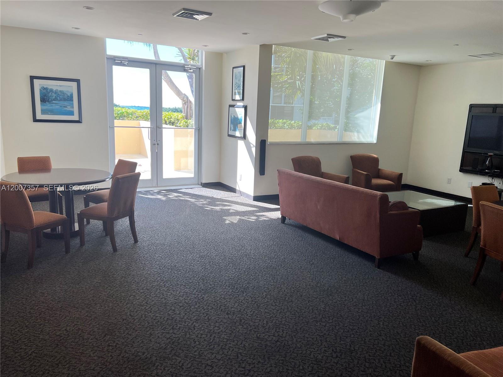 2475 Brickell Ave # 2207