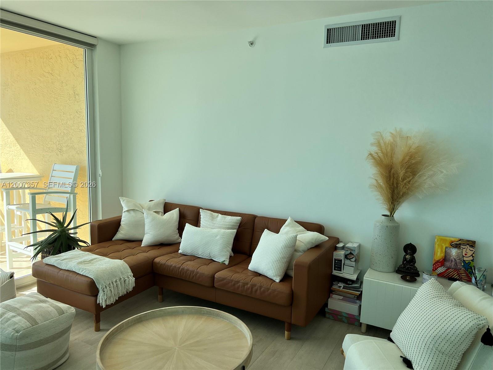 2475 Brickell Ave # 2207