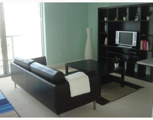 1050 Brickell Ave # 2312