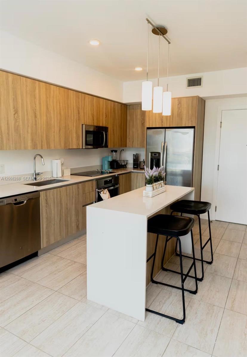 3900 Biscayne Blvd # 906 Unit: S-906