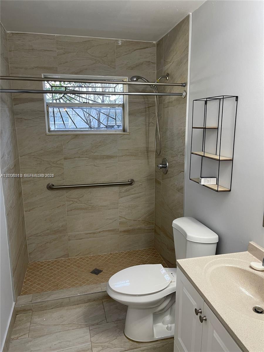 1074 NW 27th St