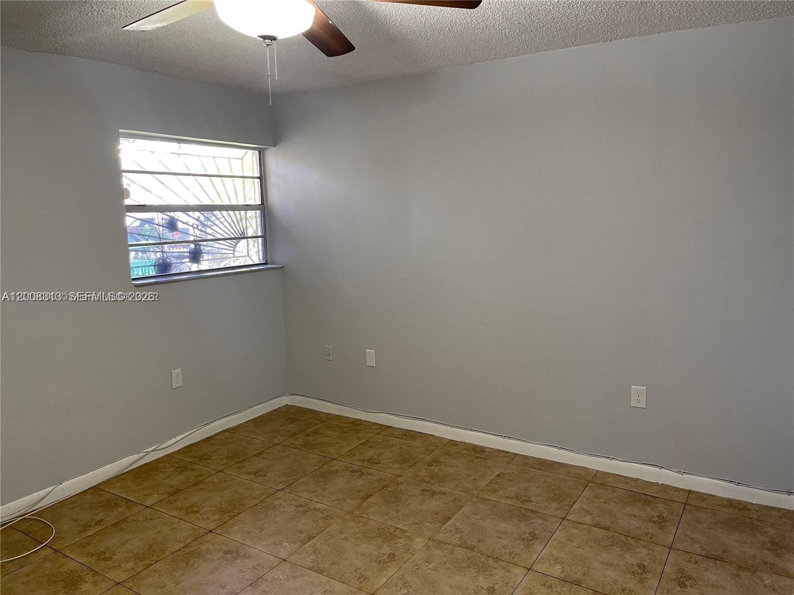 1074 NW 27th St