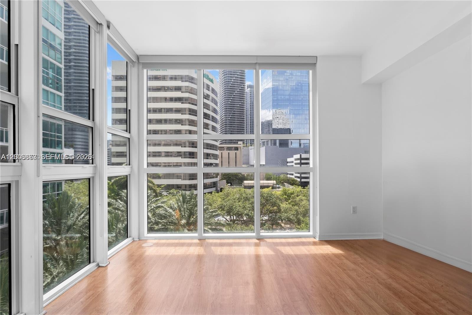 950 Brickell Bay Dr # 501