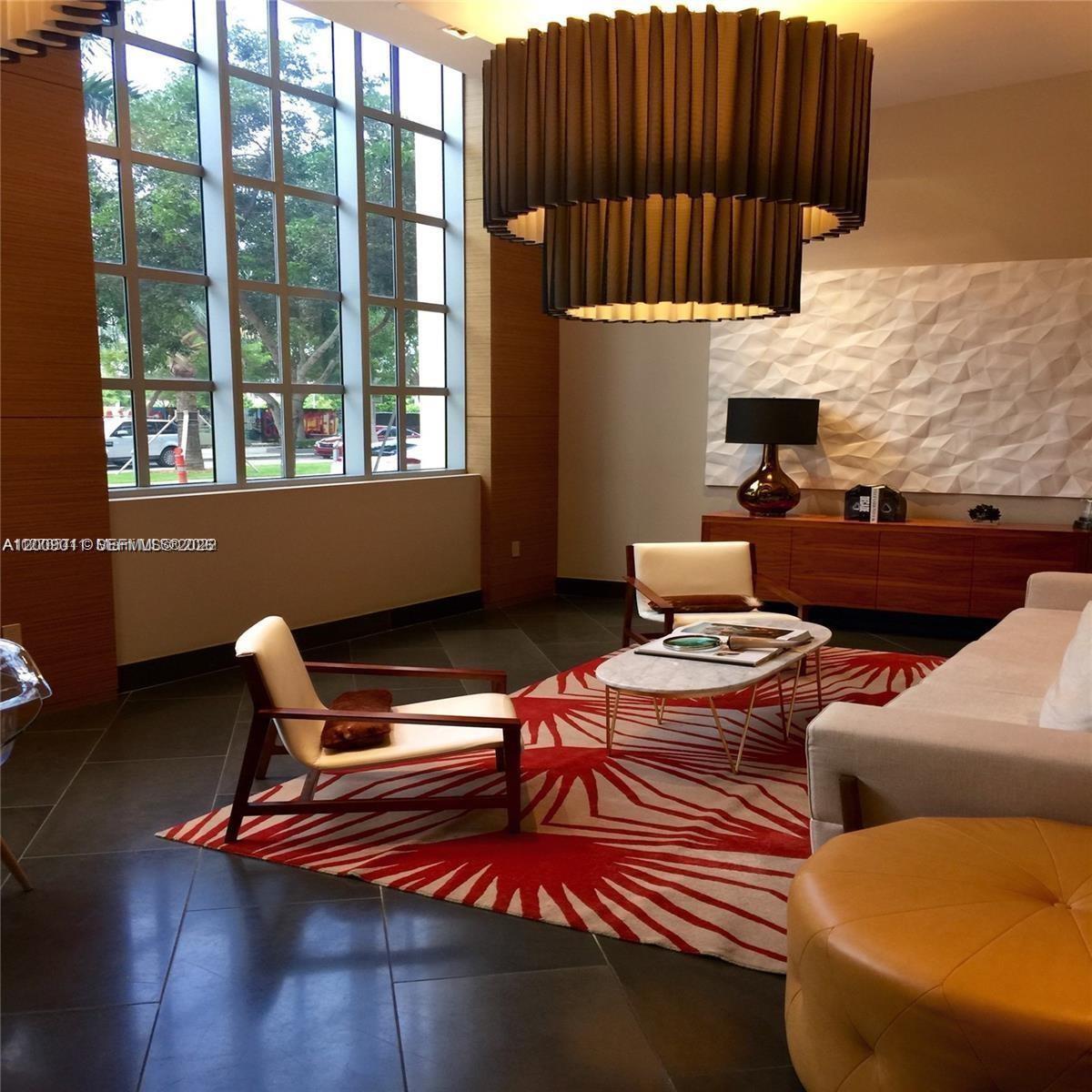 3301 NE 1 AV # H2005