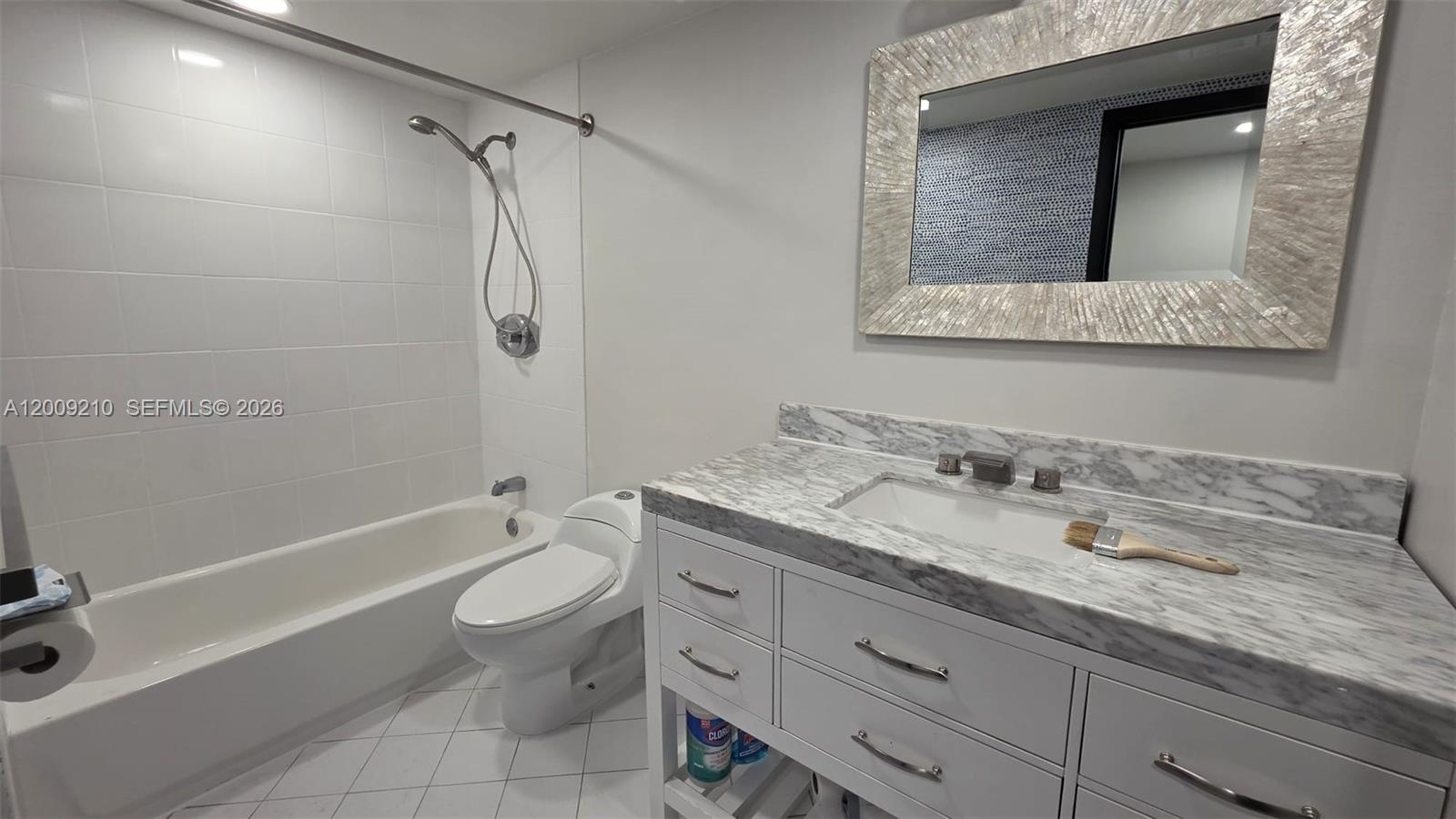 250 Galen Dr # 32