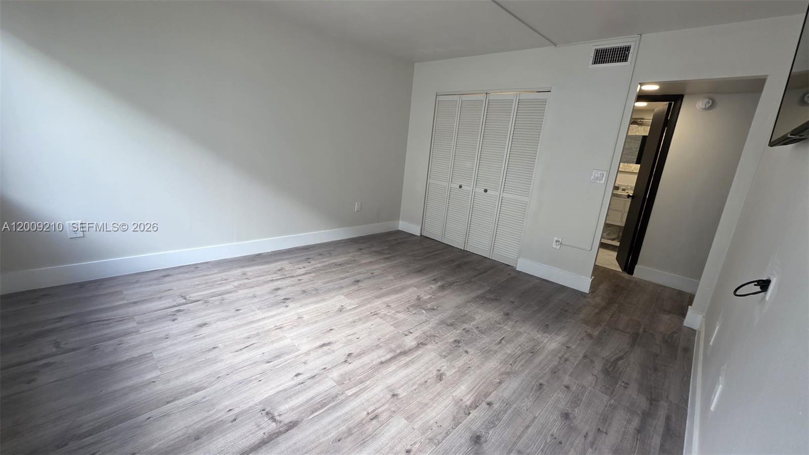 250 Galen Dr # 32