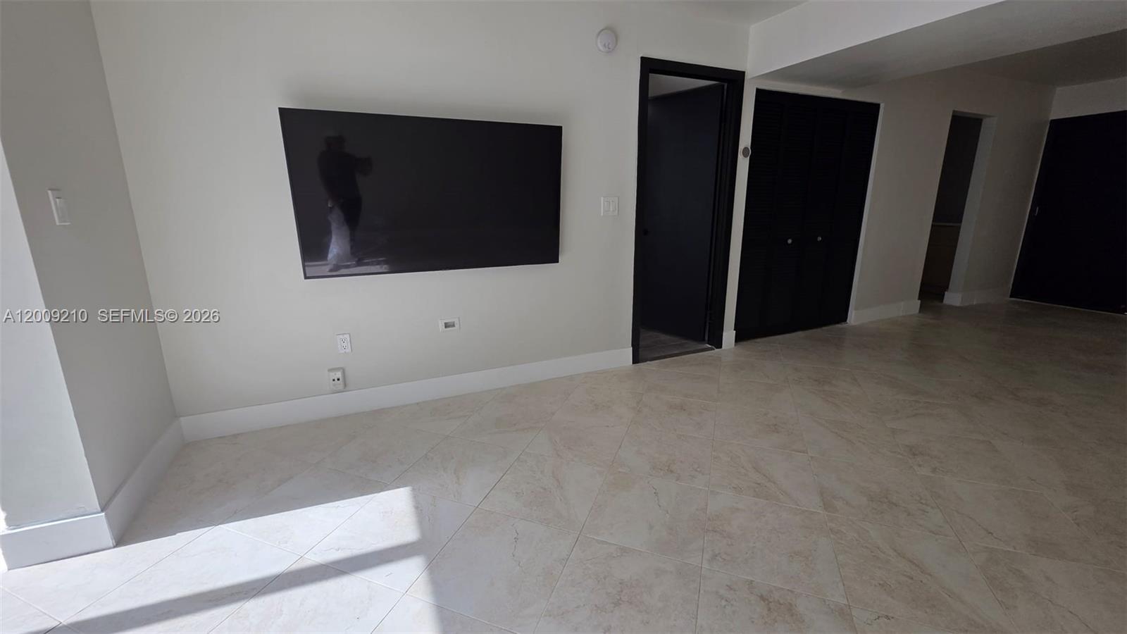250 Galen Dr # 32