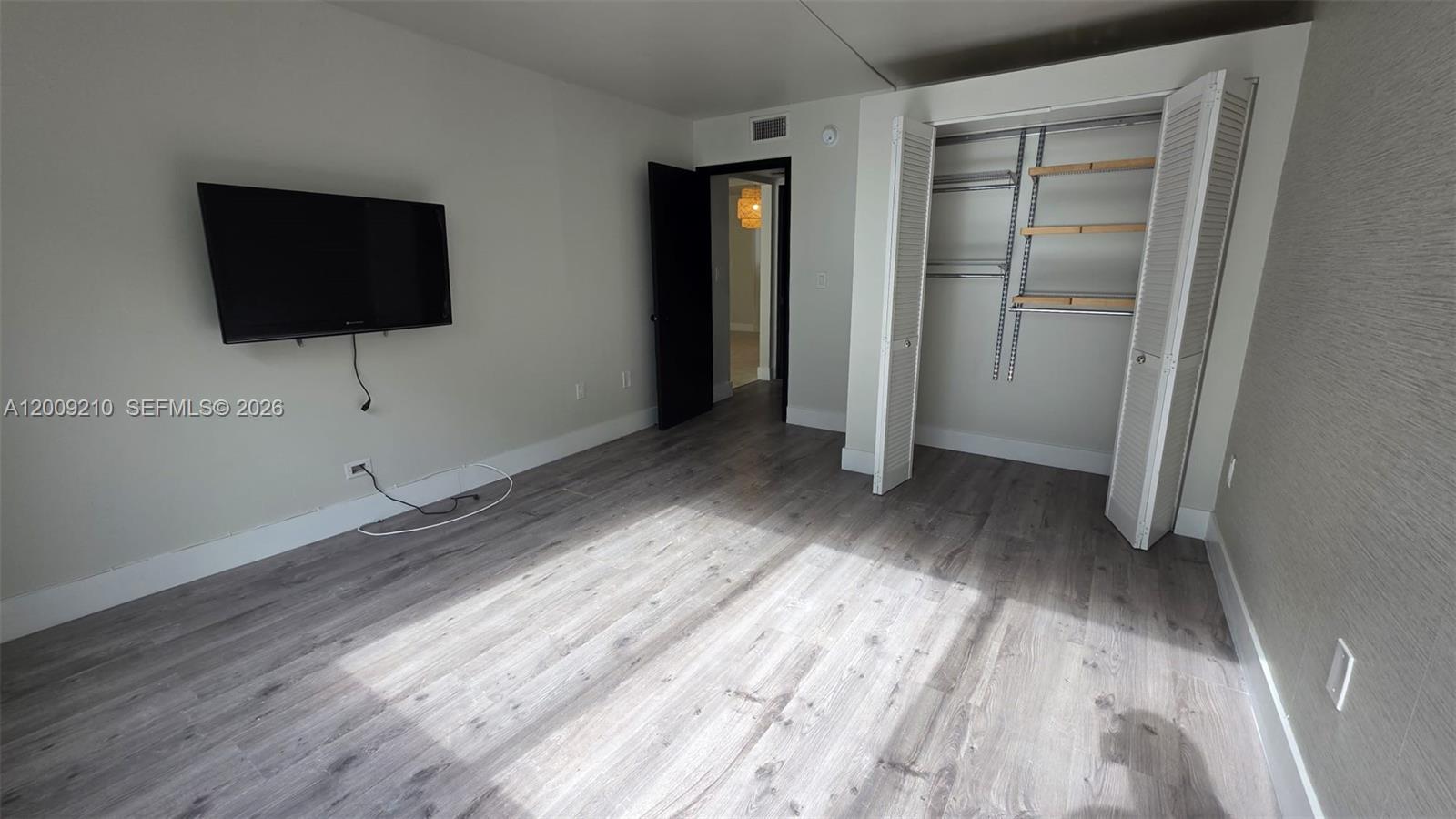 250 Galen Dr # 32