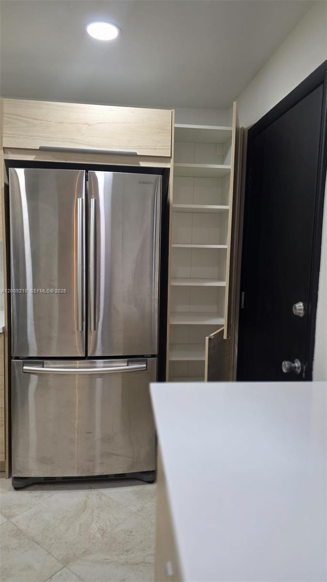 250 Galen Dr # 32