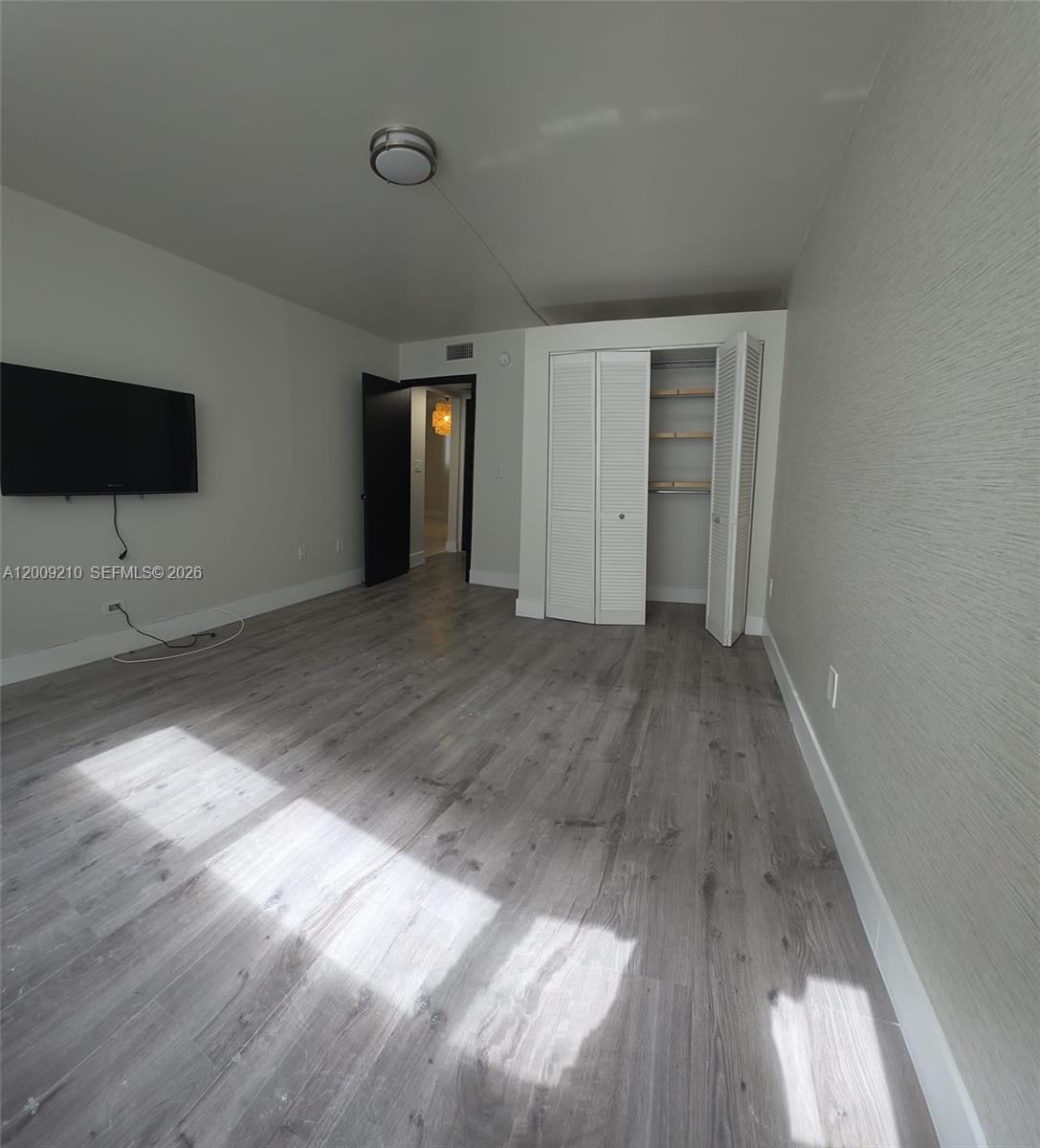 250 Galen Dr # 32