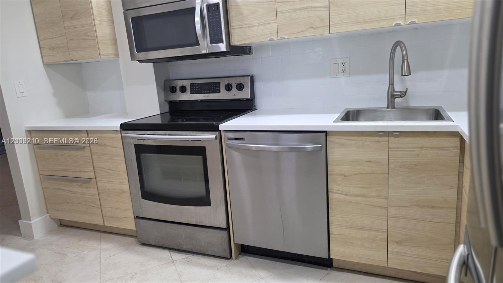 250 Galen Dr # 32