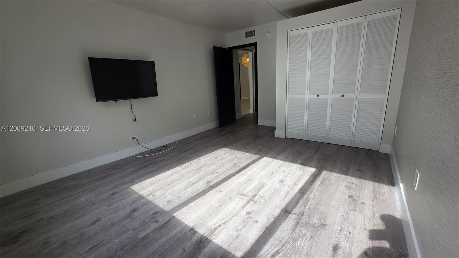 250 Galen Dr # 32
