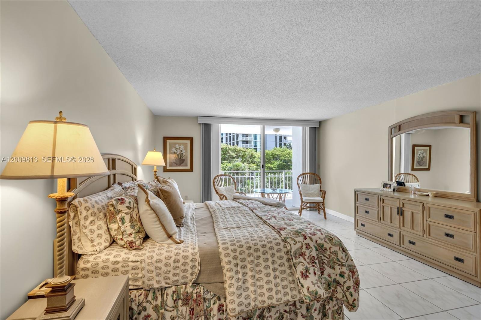 600 Grapetree Dr Unit: 4DS