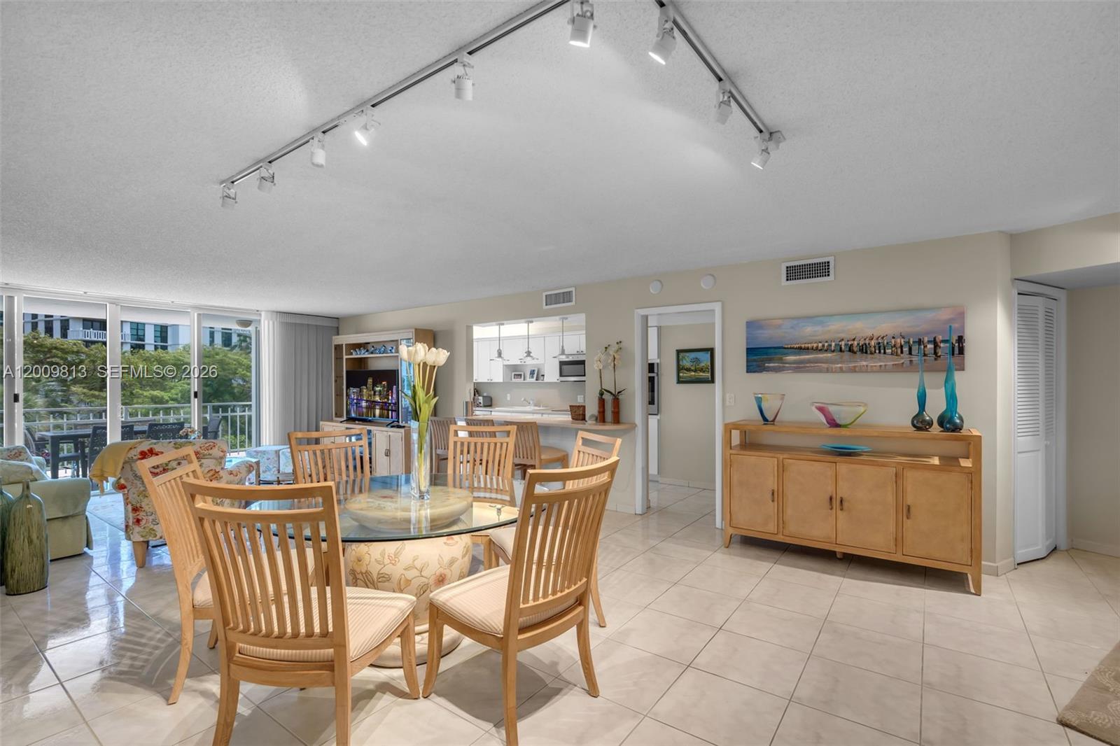 600 Grapetree Dr Unit: 4DS