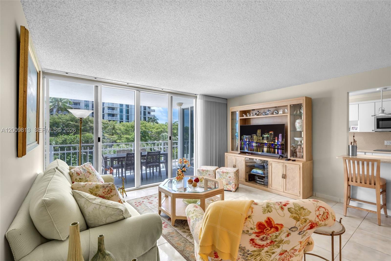 600 Grapetree Dr Unit: 4DS