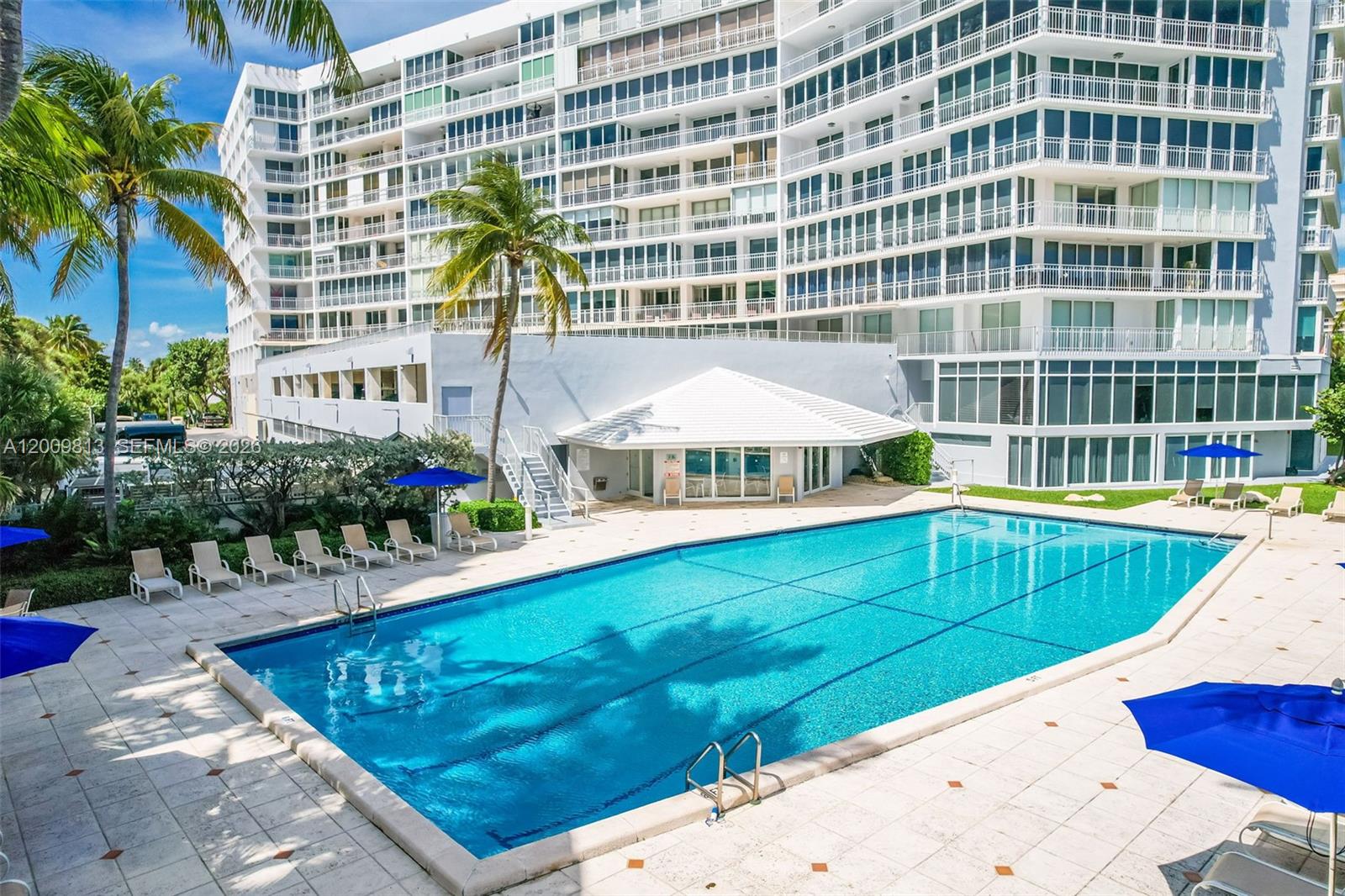 600 Grapetree Dr Unit: 4DS