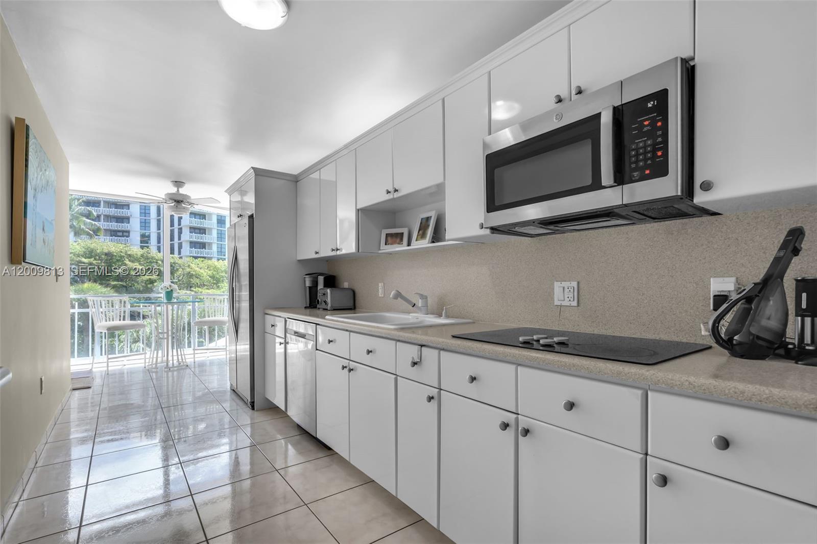 600 Grapetree Dr Unit: 4DS