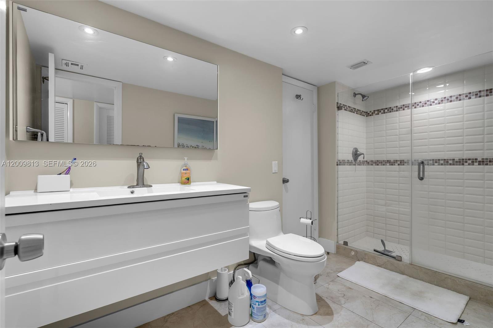 600 Grapetree Dr Unit: 4DS