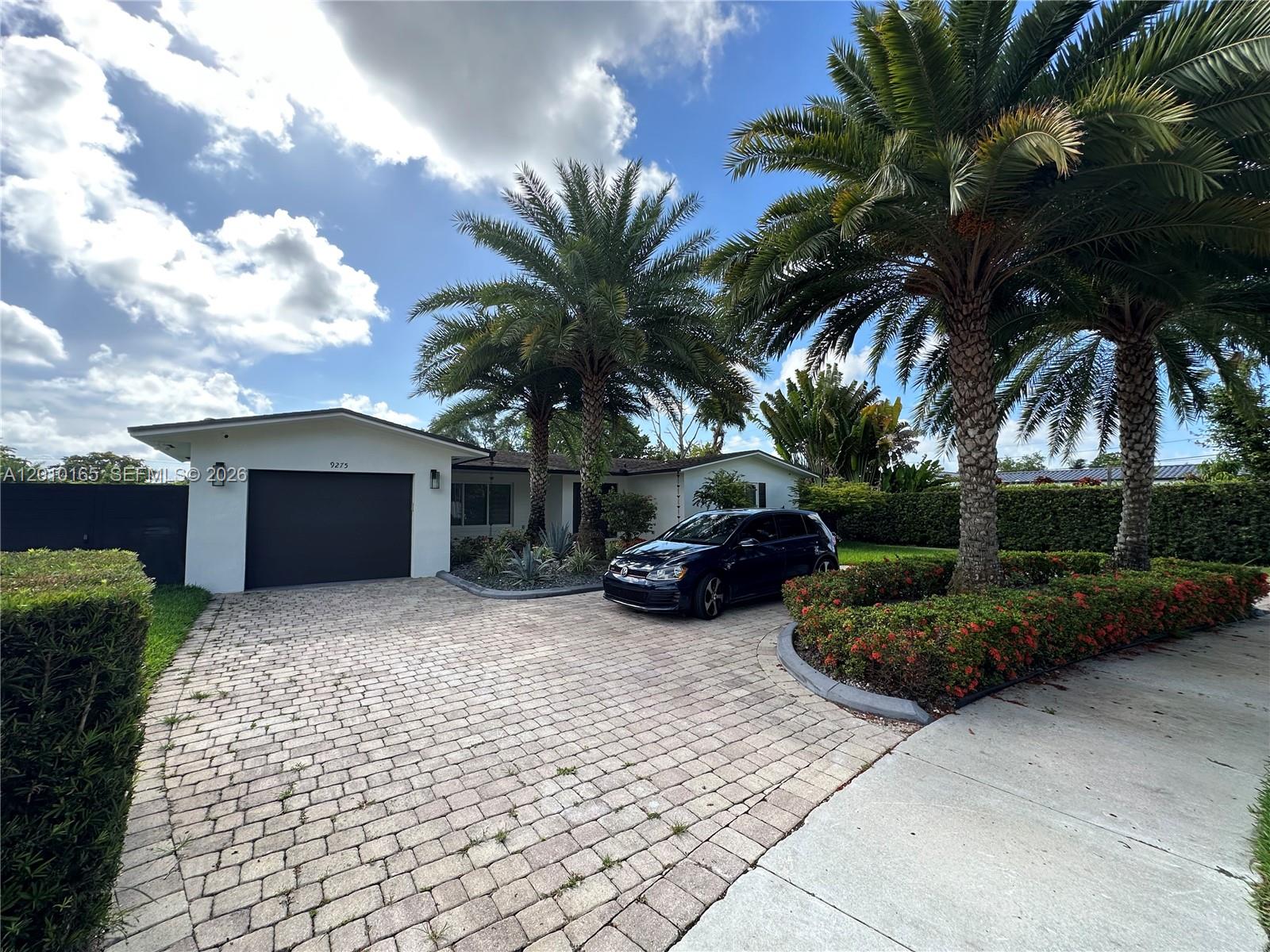9275 SW 67th St
