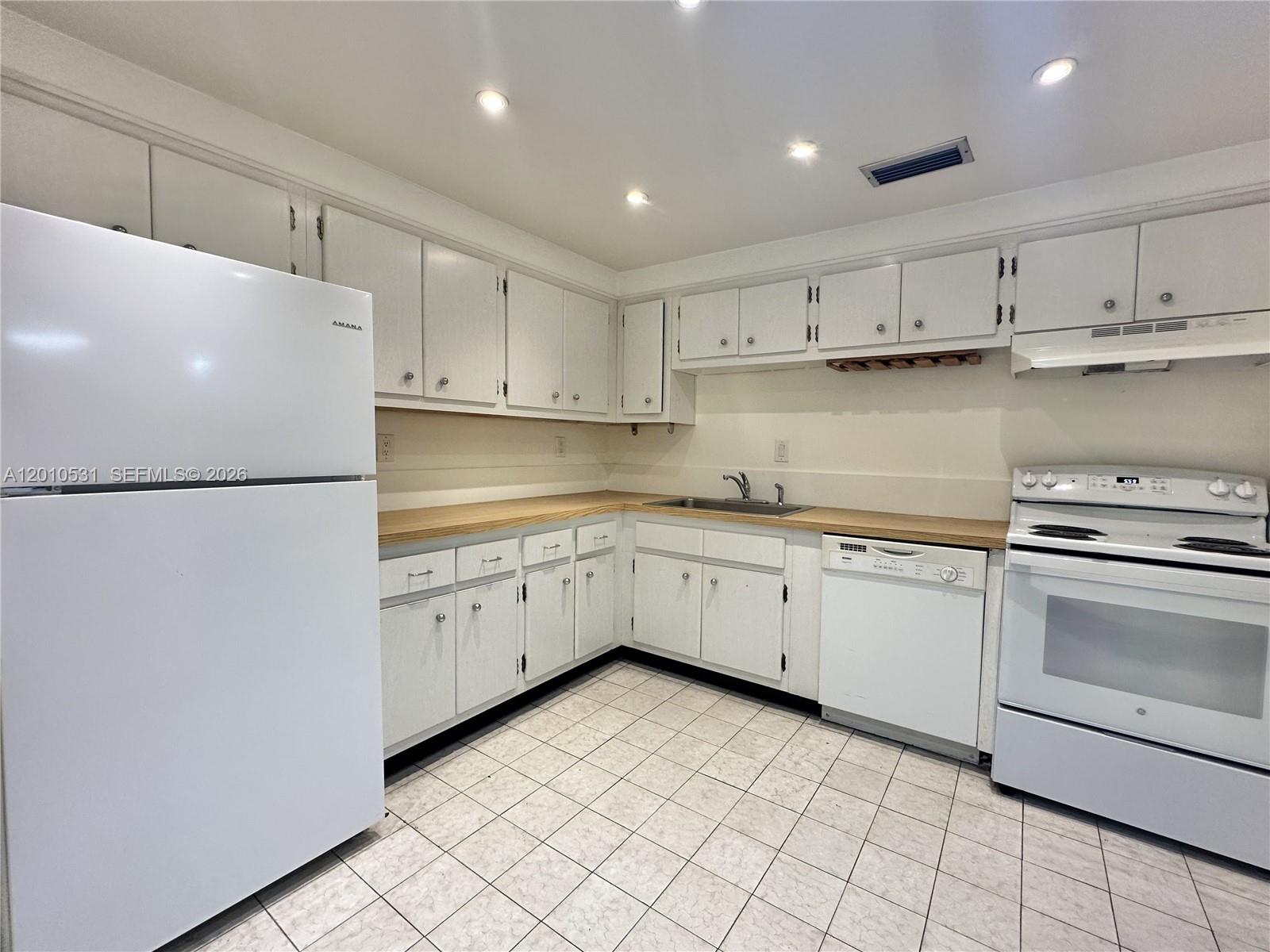 9175 SW 77th Ave # 206