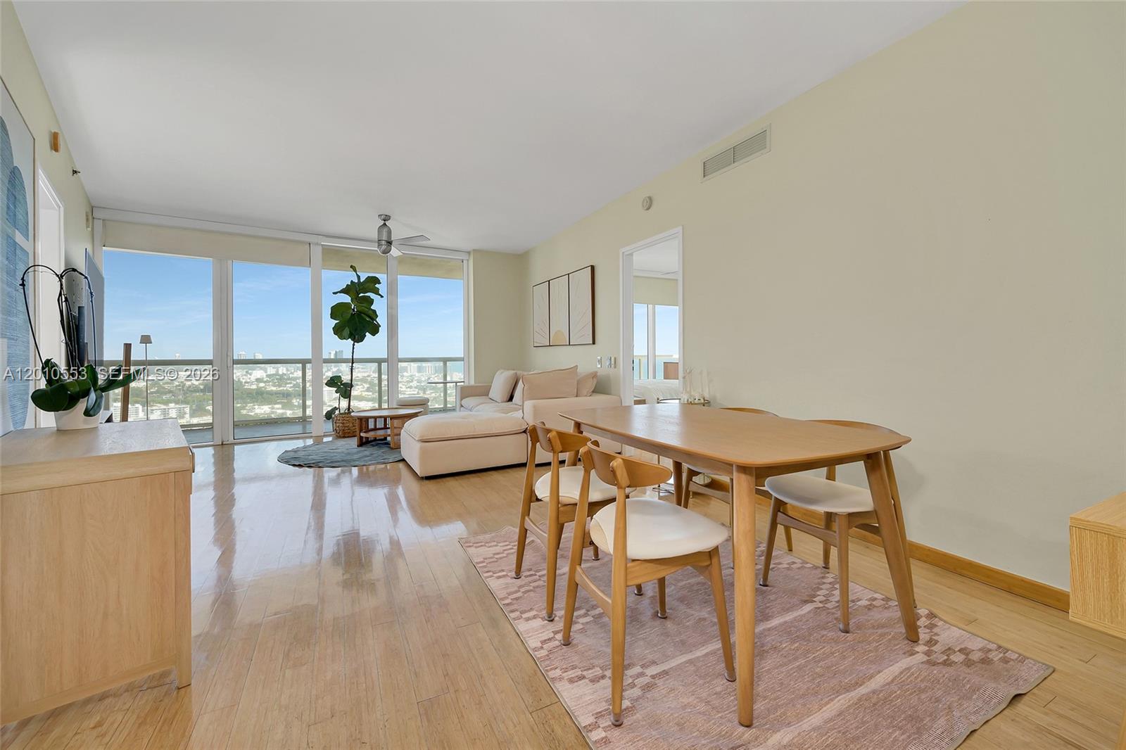 450 Alton Rd # 2810