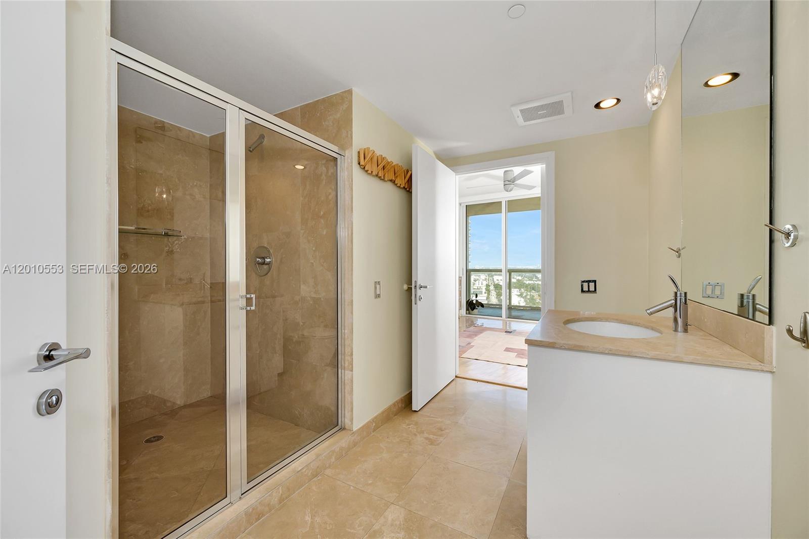450 Alton Rd # 2810