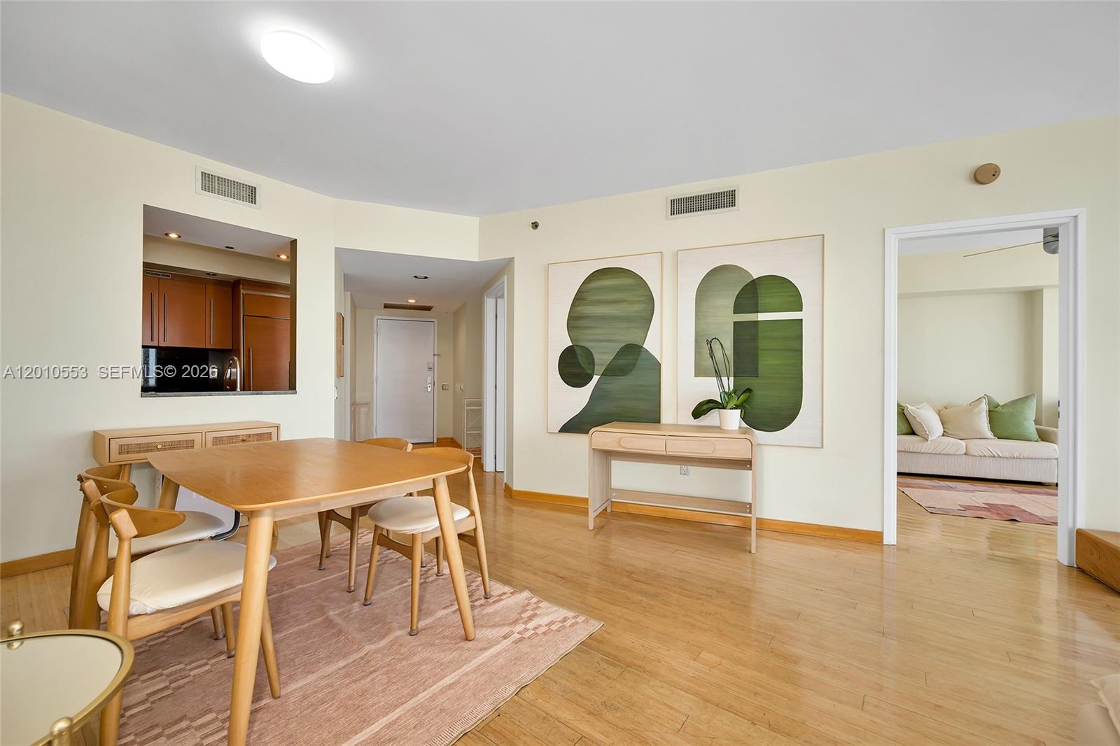 450 Alton Rd # 2810