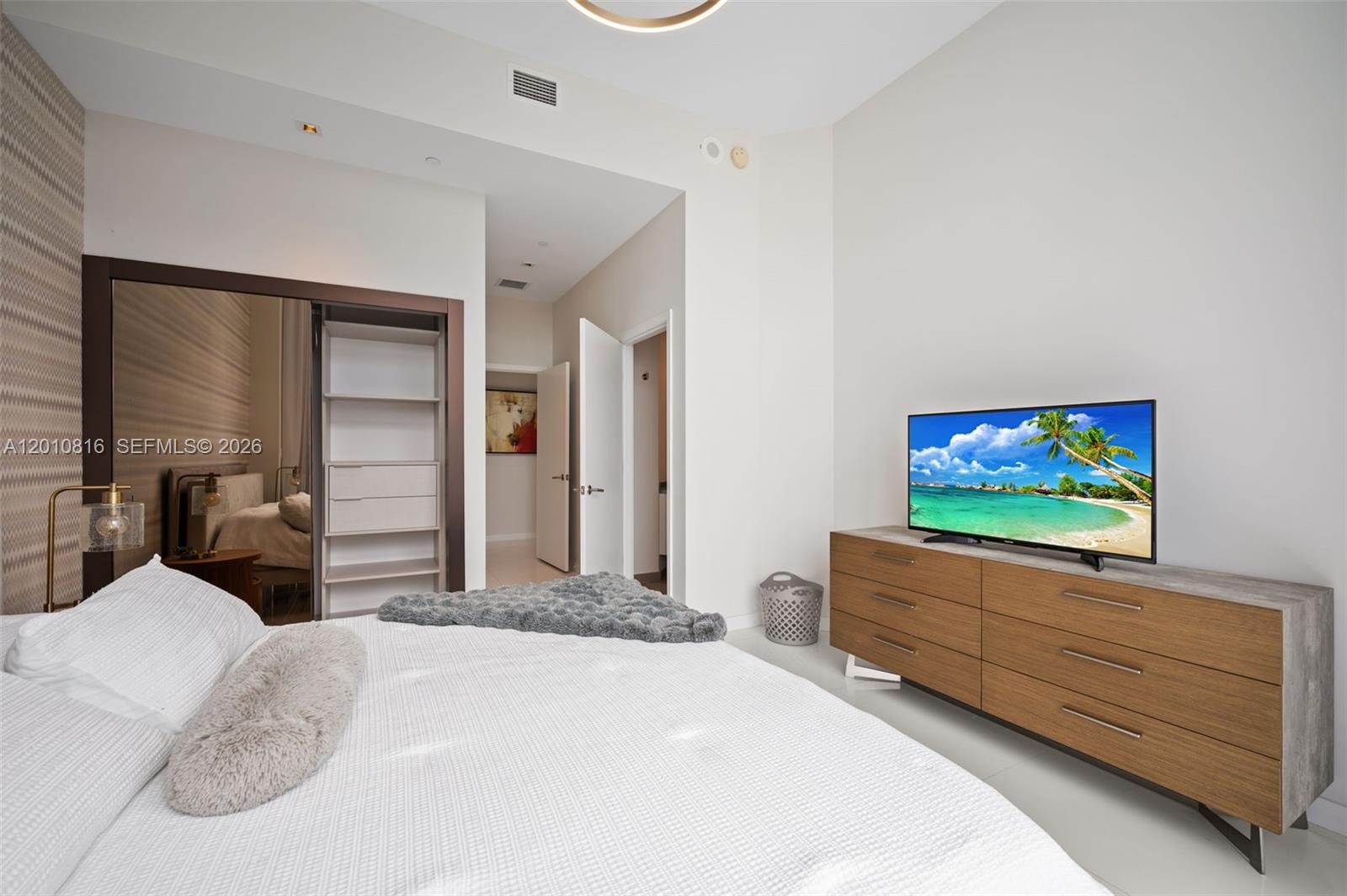 88 SW 7th St Unit: PH4301