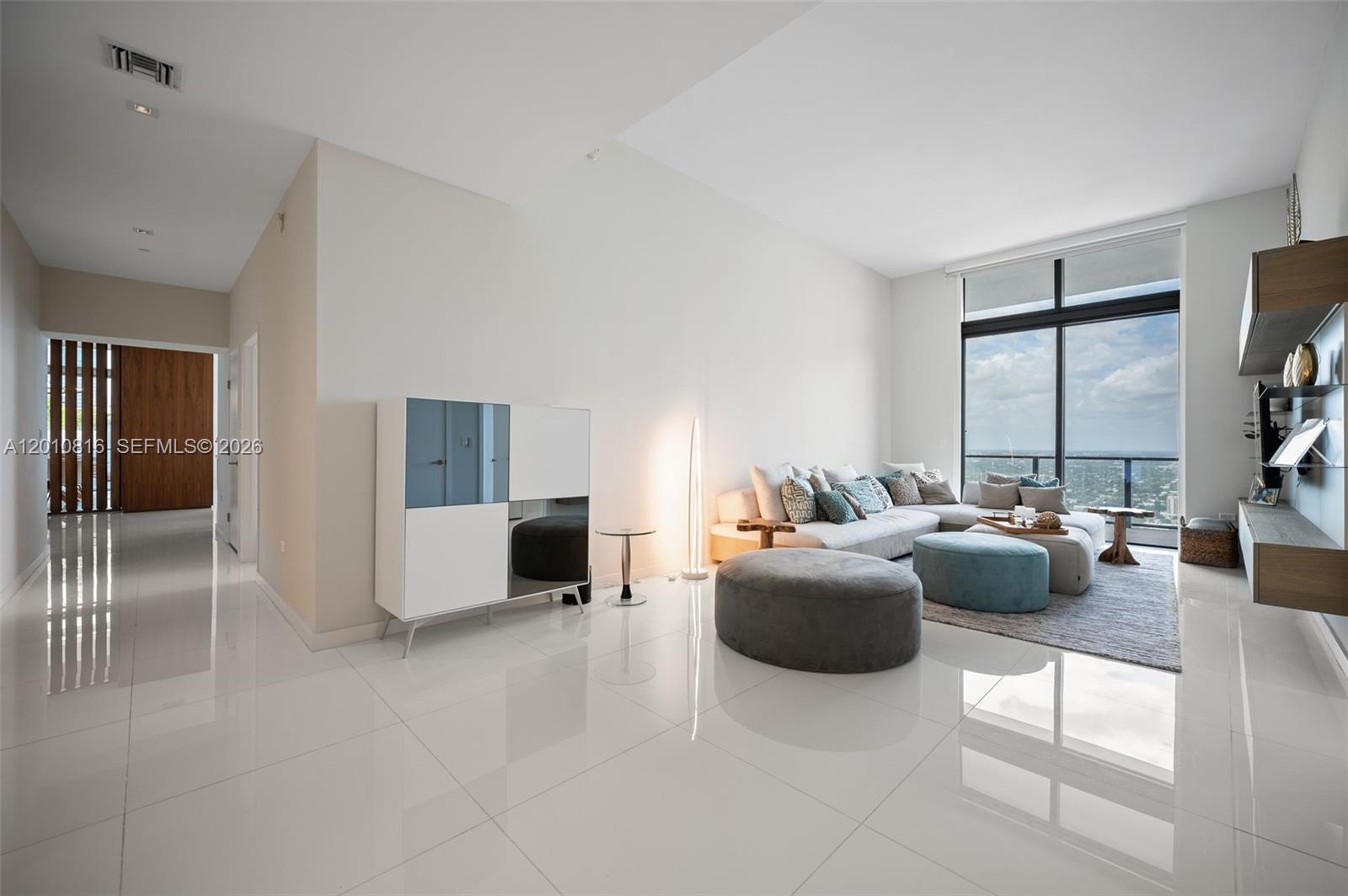 88 SW 7th St Unit: PH4301