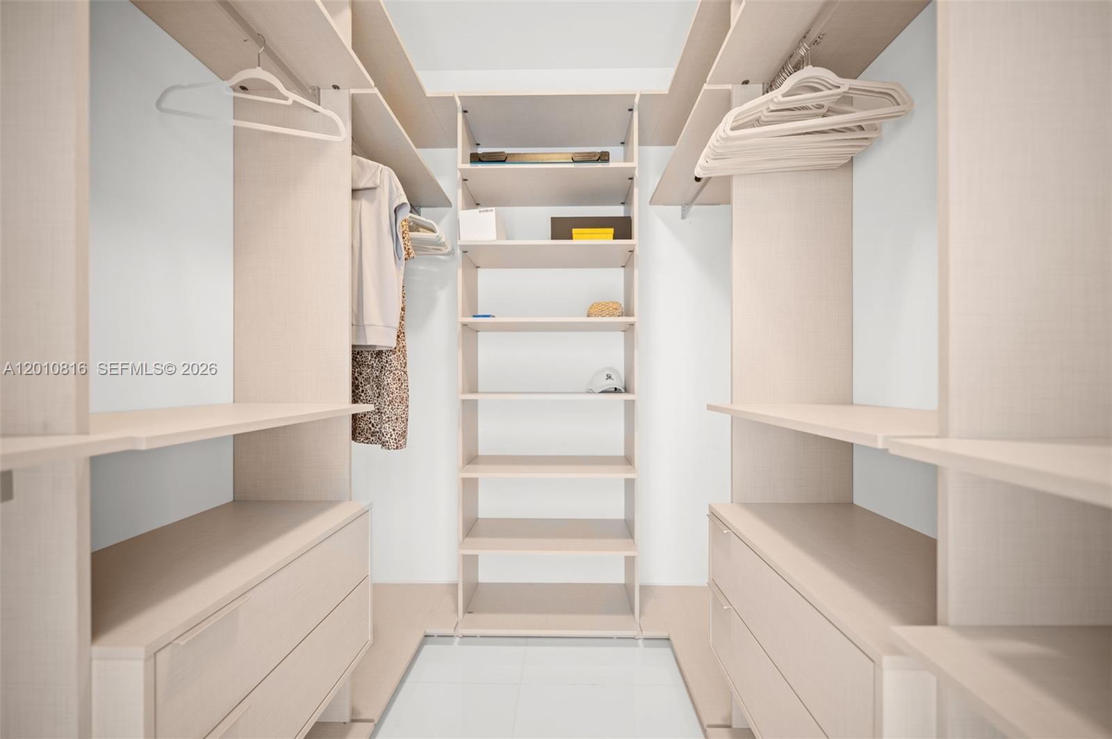 88 SW 7th St Unit: PH4301