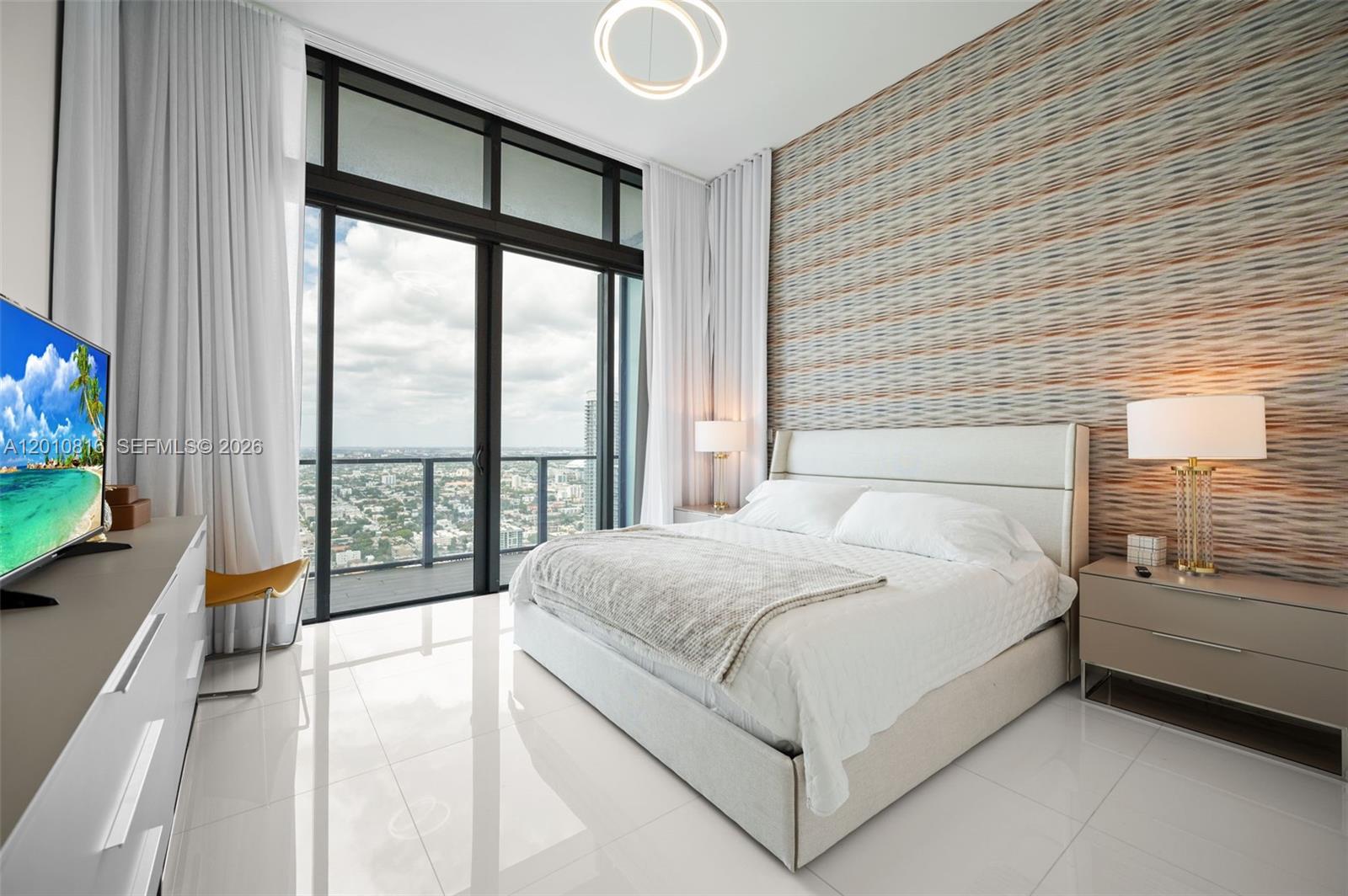 88 SW 7th St Unit: PH4301