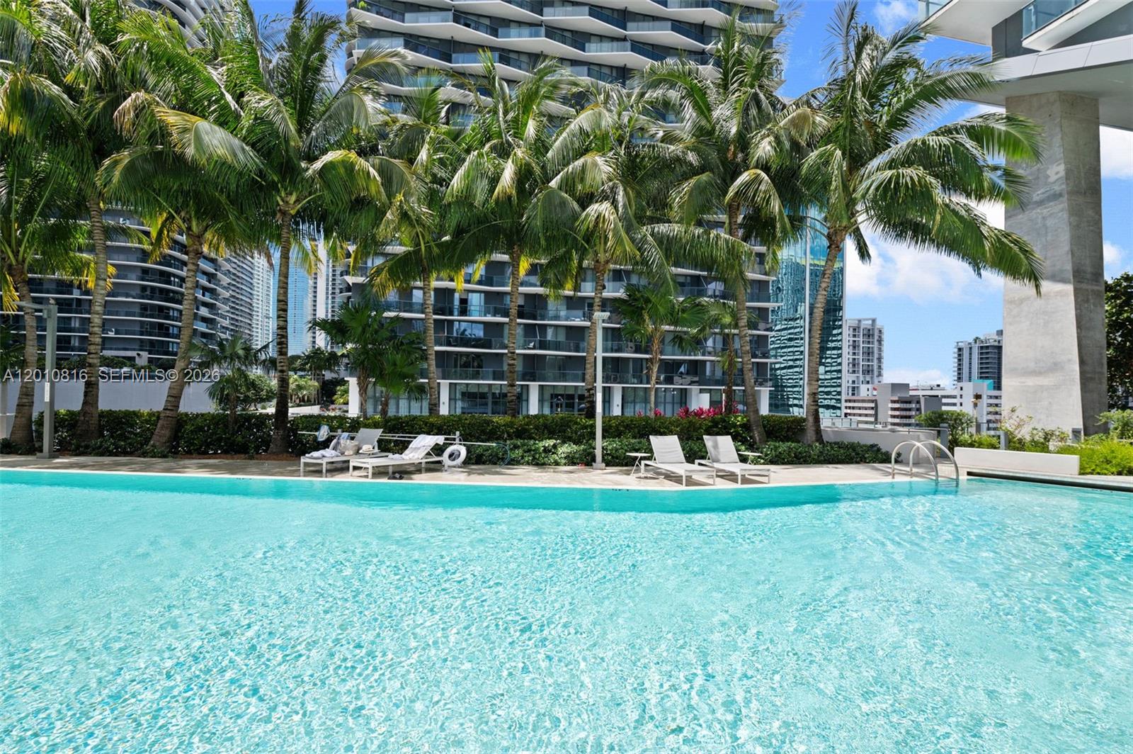 88 SW 7th St Unit: PH4301