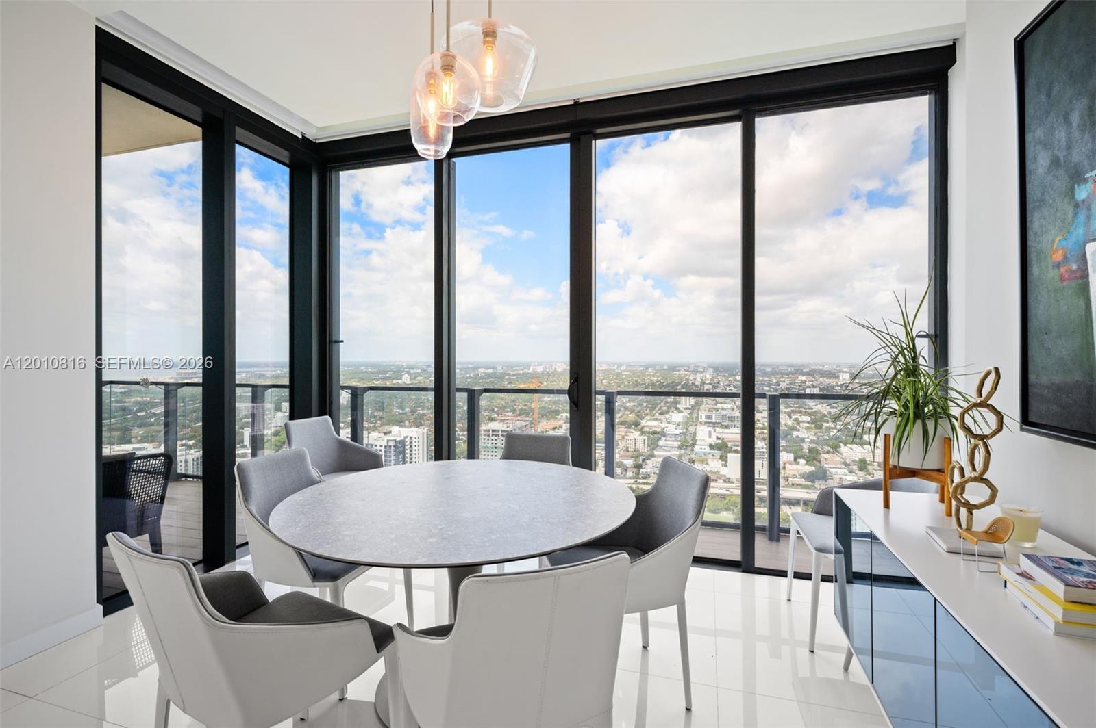88 SW 7th St Unit: PH4301