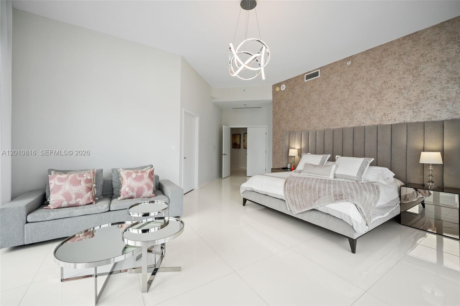 88 SW 7th St Unit: PH4301