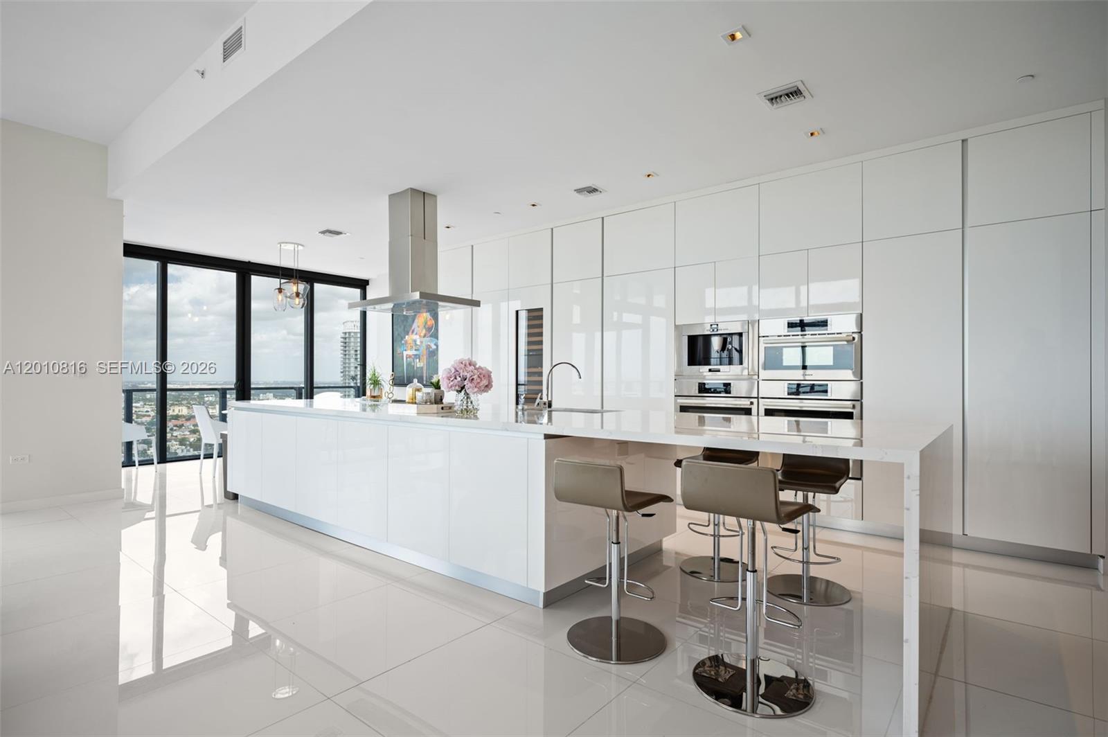 88 SW 7th St Unit: PH4301
