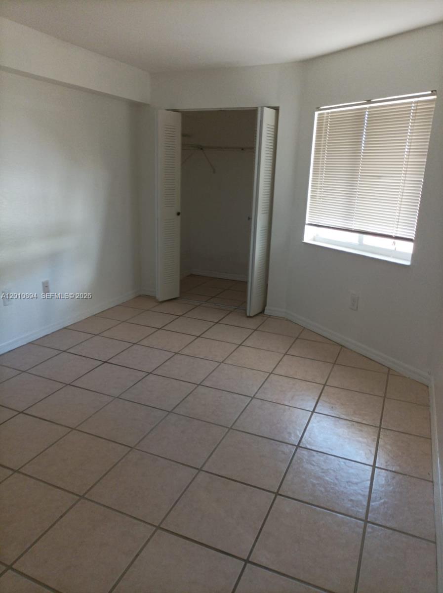 637 SW 3rd St # 206