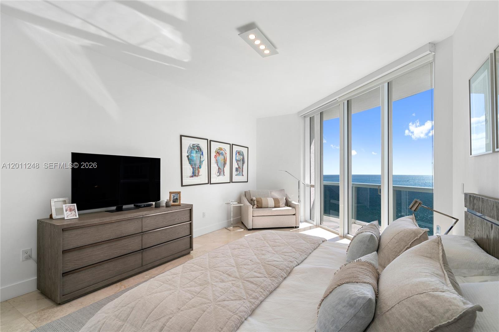 15901 Collins Ave # 1206