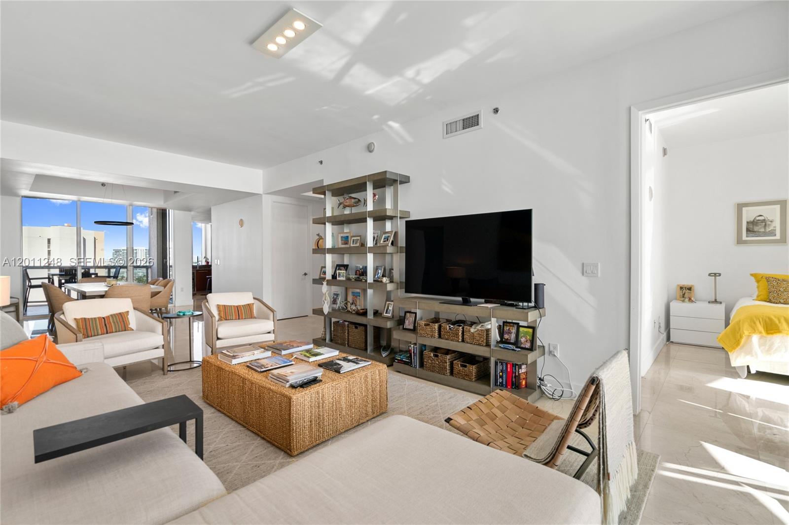15901 Collins Ave # 1206