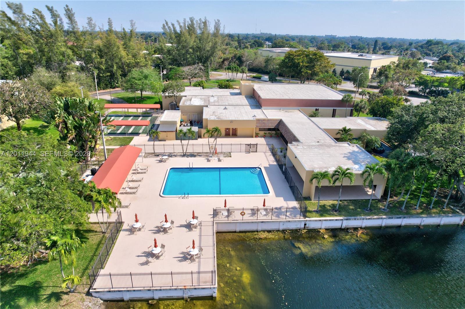 5860 NW 64th Ave # 102