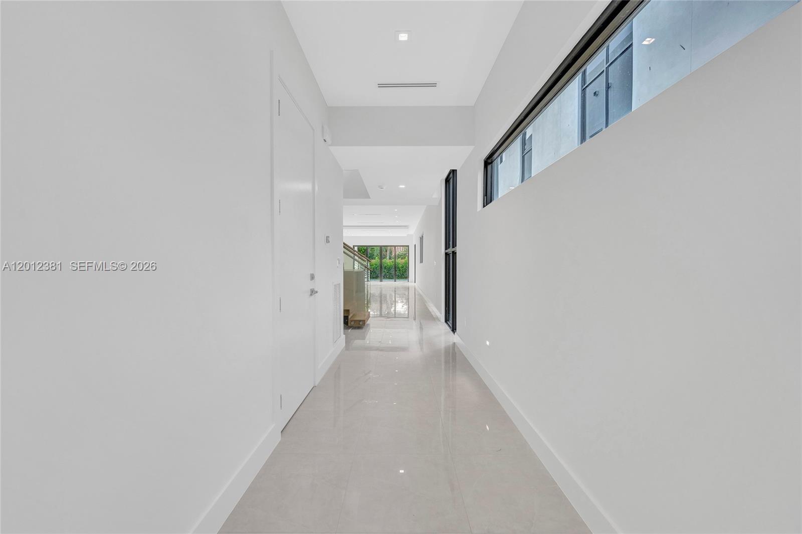 1235 SW 13TH AVE # 1235