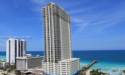 16699 Collins Ave # 2705