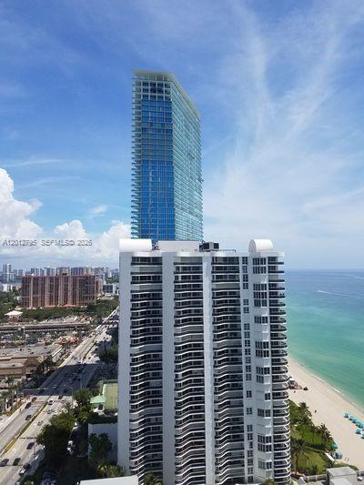 16699 Collins Ave # 2705