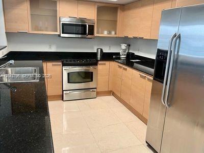 16699 Collins Ave # 2705