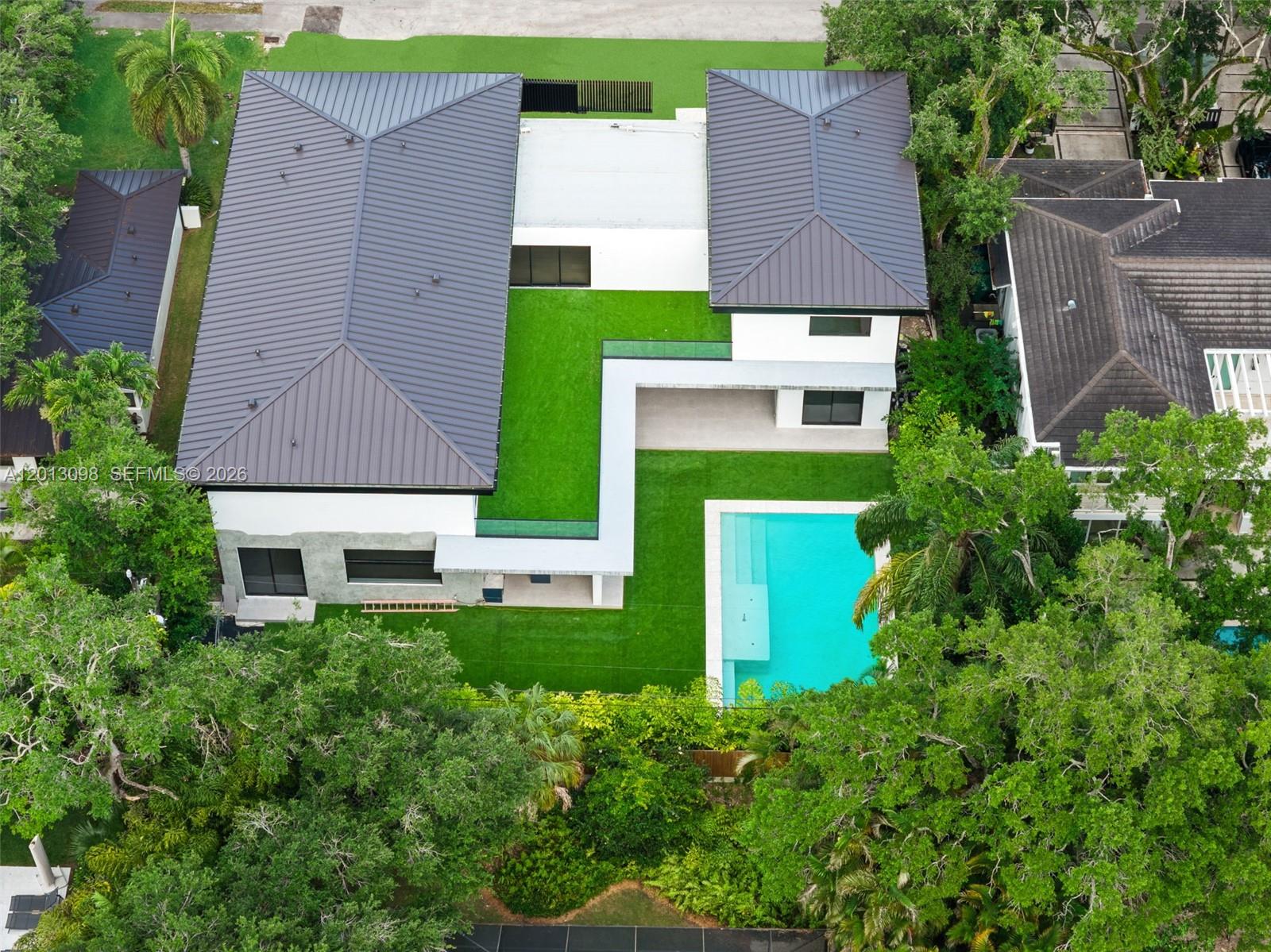7740 SW 52nd Ave