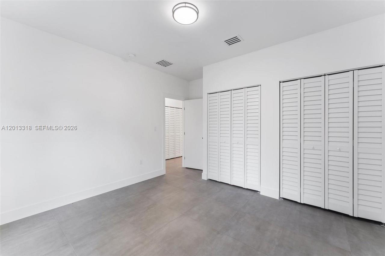 233 NW 120th St