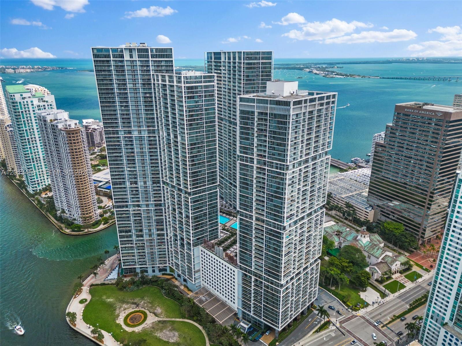 475 Brickell Ave # 2812