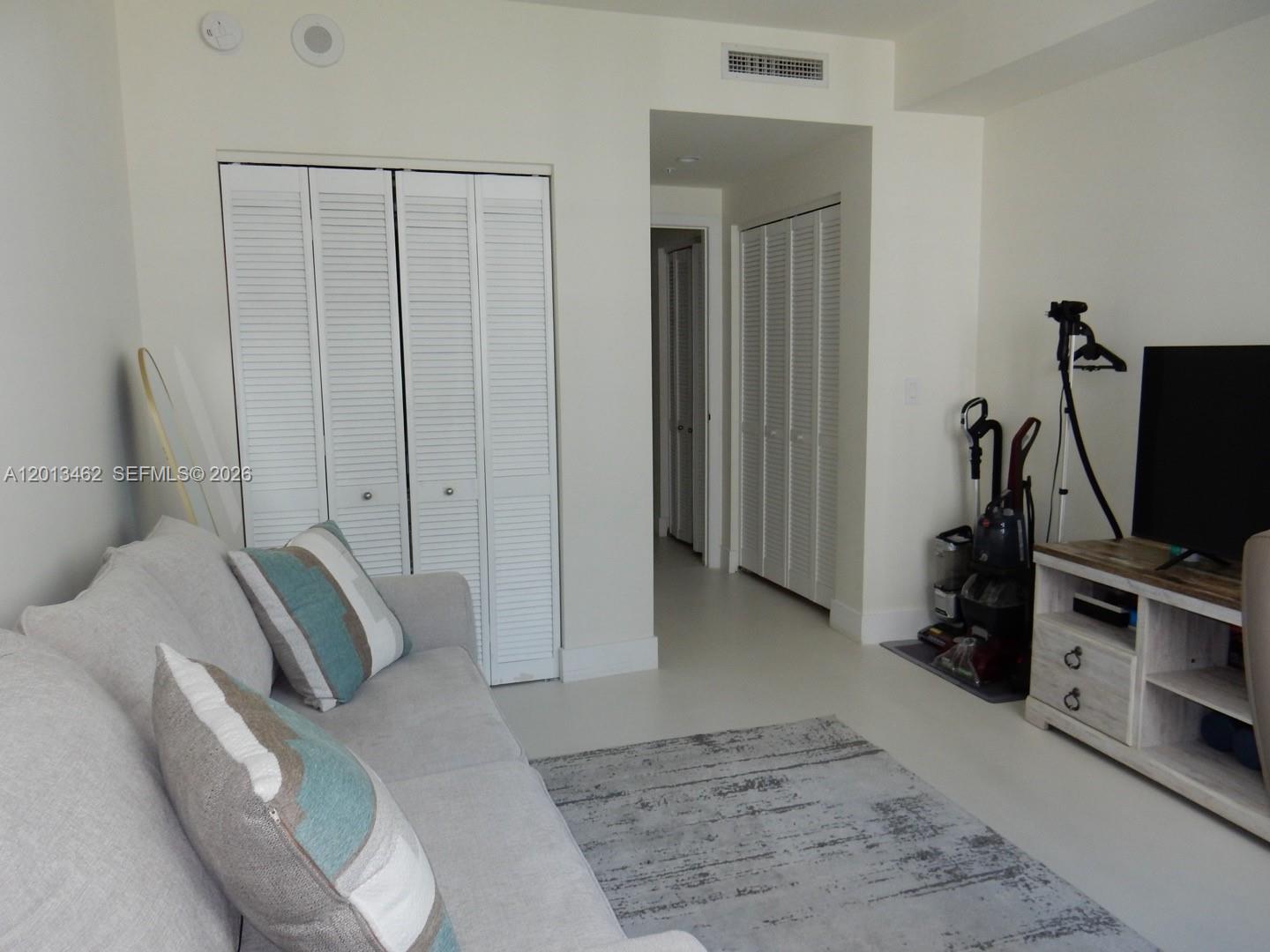 801 Brickell Key Blvd # 1102